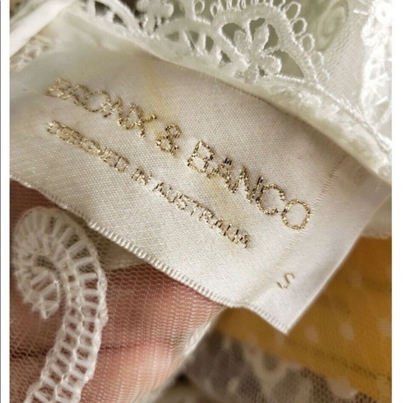 Bronx and Banco Barocco Gown in White - Picture 11 of 12